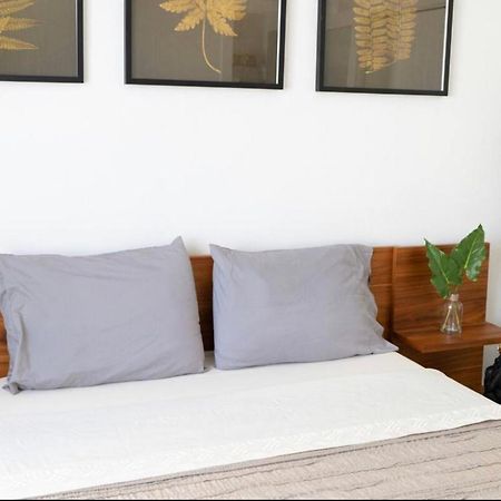 Newely Remodeled Apartment Only 1 Min To The Beach! Miami Beach Eksteriør billede