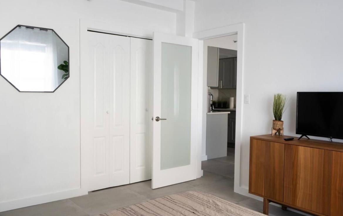 Newely Remodeled Apartment Only 1 Min To The Beach! Miami Beach Eksteriør billede