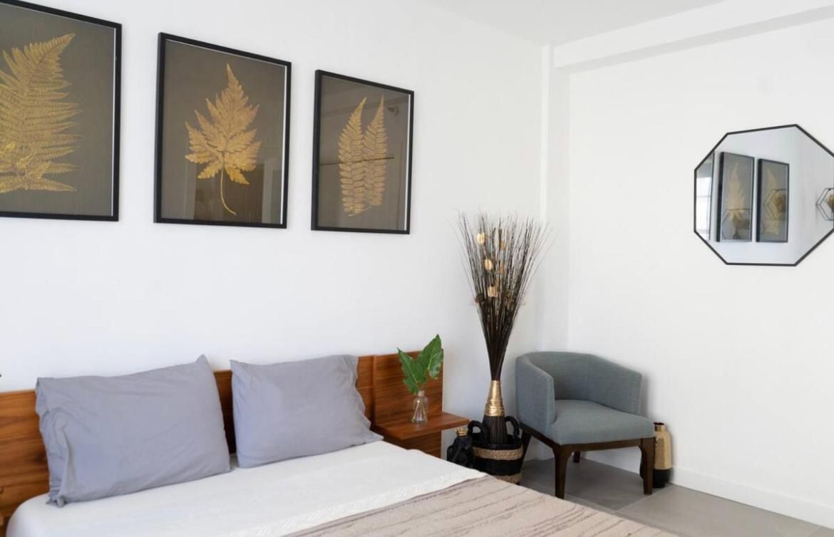 Newely Remodeled Apartment Only 1 Min To The Beach! Miami Beach Eksteriør billede