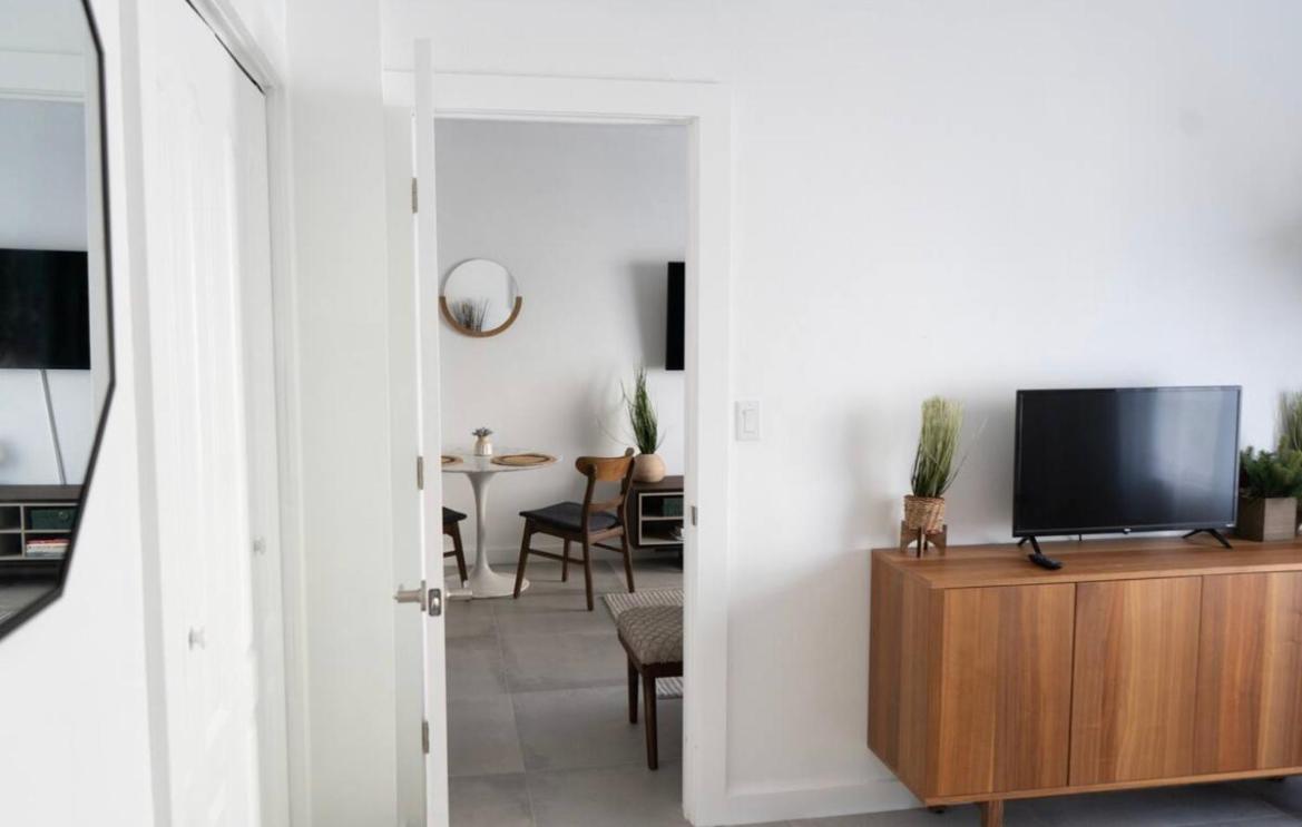 Newely Remodeled Apartment Only 1 Min To The Beach! Miami Beach Eksteriør billede