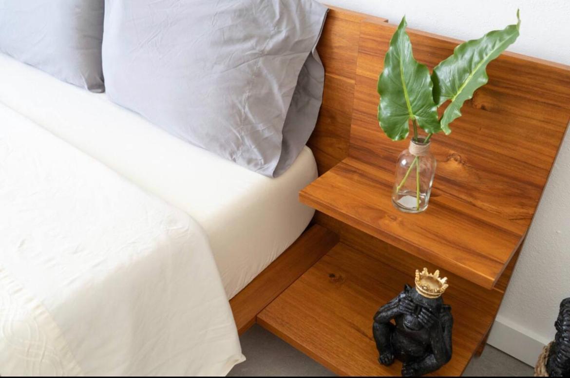 Newely Remodeled Apartment Only 1 Min To The Beach! Miami Beach Eksteriør billede